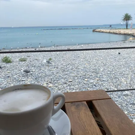 New Flat With Swimming Pool On Rooftop Saint-Laurent-du-Var