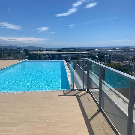 Apartmán New Flat With Swimming Pool On Rooftop *