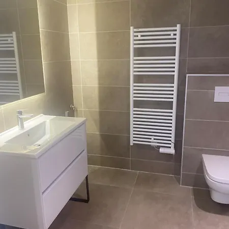 New Flat With Swimming Pool On Rooftop * Saint-Laurent-du-Var