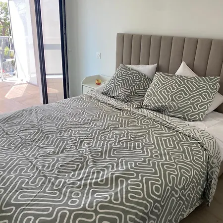 New Flat With Swimming Pool On Rooftop Apartment *