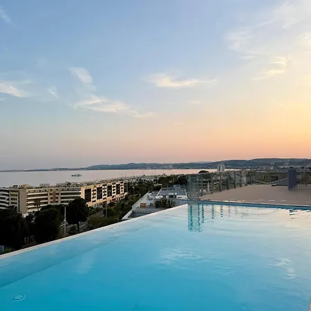 New Flat With Swimming Pool On Rooftop Daire