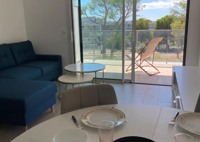 New Flat With Swimming Pool On Rooftop *