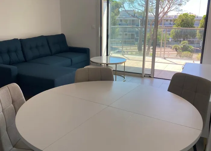 New Flat With Swimming Pool On Rooftop * Saint-Laurent-du-Var