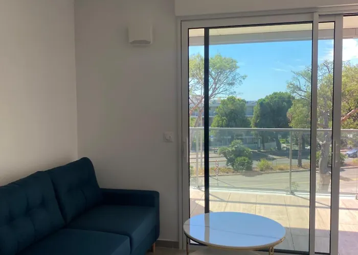 New Flat With Swimming Pool On Rooftop