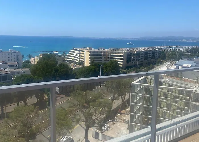 New Flat With Swimming Pool On Rooftop